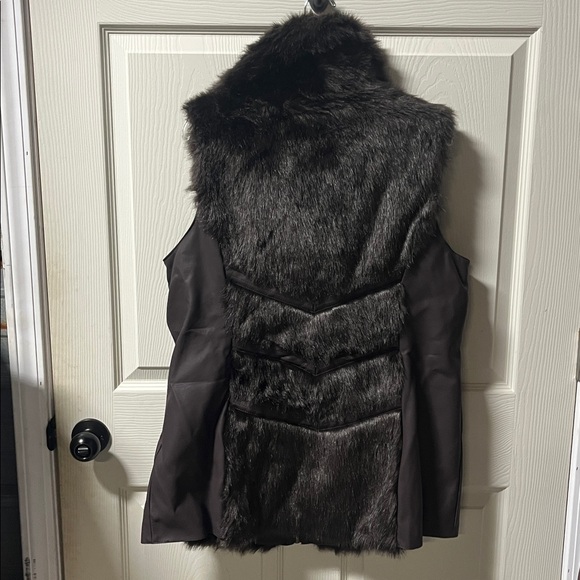 Dennis by Dennis basso platinum vest - Picture 3 of 5